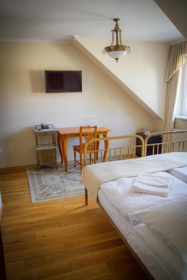 Hotel Bojnicky Vinny Dom Бойнице Экстерьер фото
