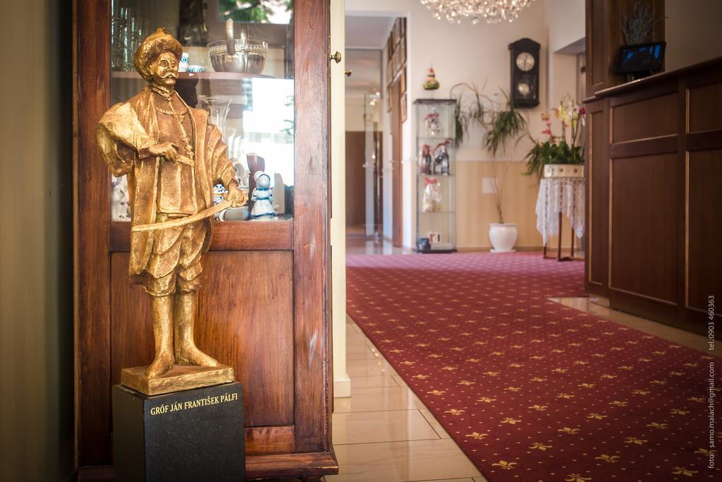 Hotel Bojnicky Vinny Dom Бойнице Экстерьер фото